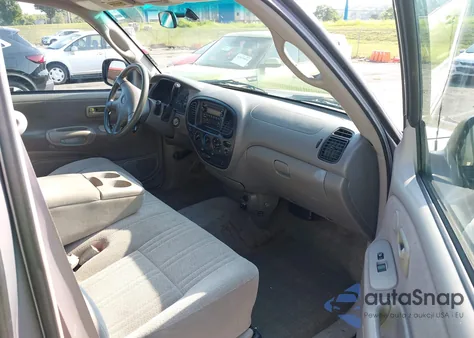 2001 Toyota Tundra Sr5 V8 из США, поврежденный, VIN 5TBBT44111S207661